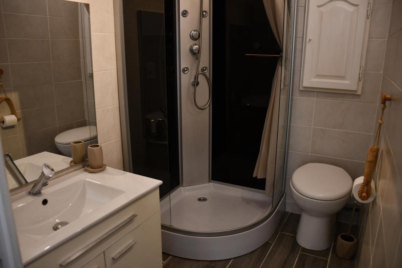 Le Patio H24,Cosy,Port,Plage,Wifi,Netflix La Seyne-sur-Mer Luaran gambar